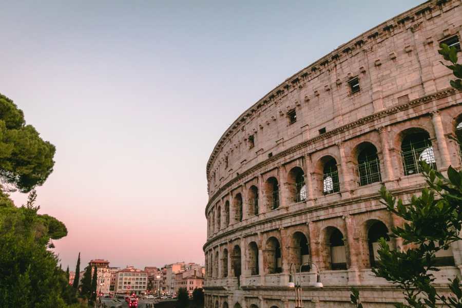 Descubriendo el Coliseo de Roma: Un Viaje a la Antigua Grandeza
